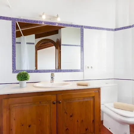 Janis 3 Bedroom Villa, Cap D'artrutx * 卡兰博希